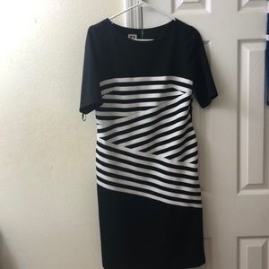 Black and white block and striped dress 😍